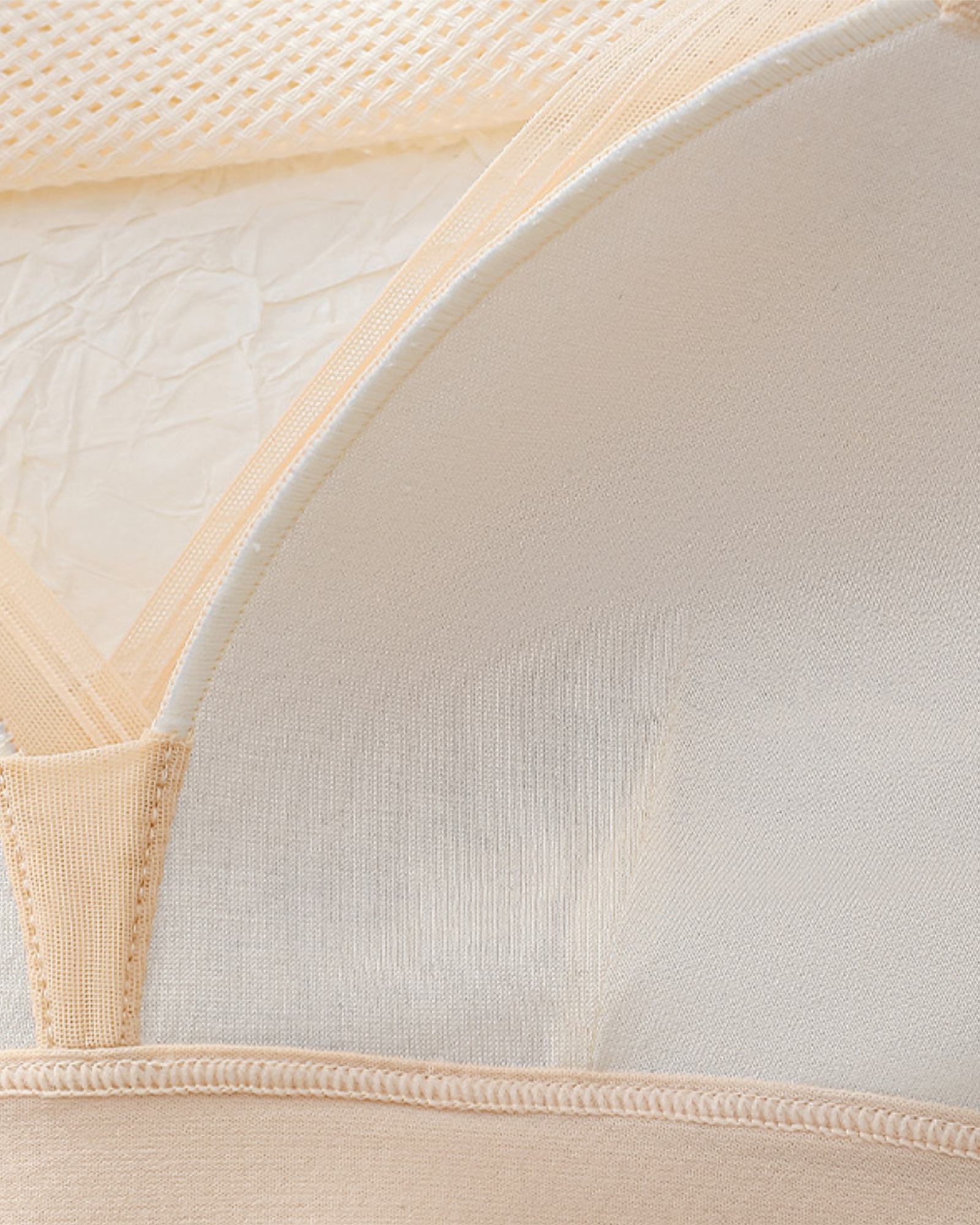 Beżowy Miękki biustonosz bralette z siateczką